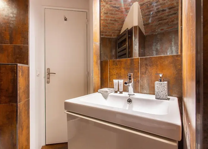 Apartment Beautiful House South Pigalle-opera Paris