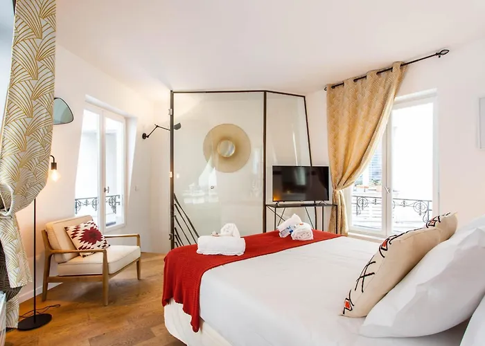 Beautiful House South Pigalle-opera Apartment